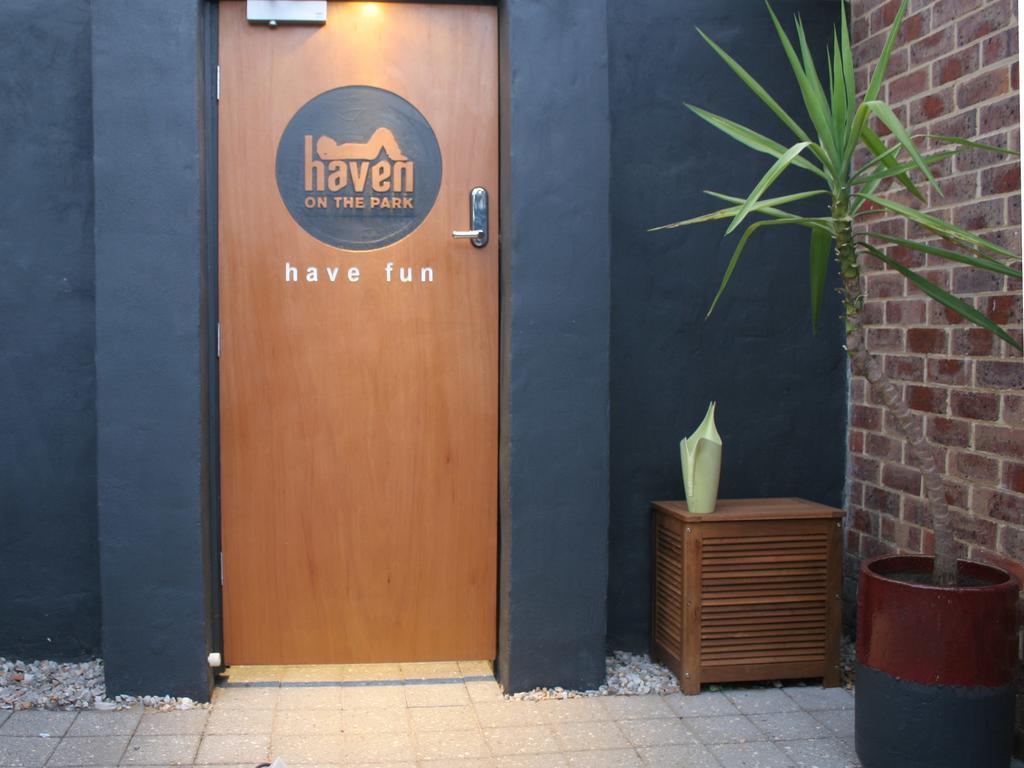 Haven On The Park Hotel Perth Buitenkant foto